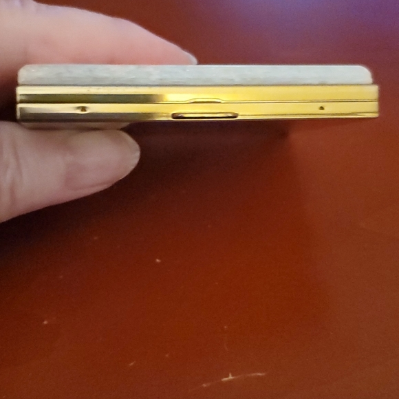 Vintage White Confetti Lucite Compact Case - Picture 4 of 8